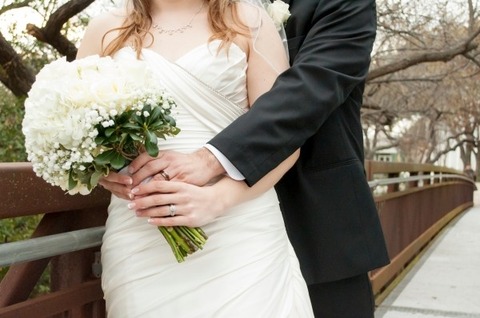 bride-groom-bouquet-bride-wedding-groom-love