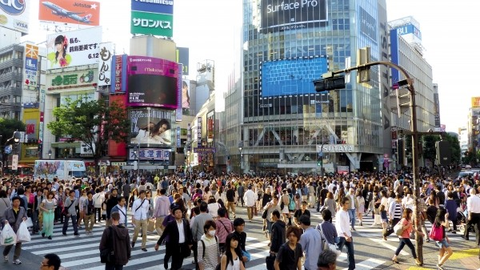 japan-tokyo-shibuya-japanese-building-crowd